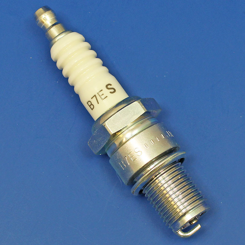 thumbnail image 2 of Set Of 3 NGK B7ES Spark Plugs – Replaces Suzuki #09482-00090 – Made In Japan 2 of 6