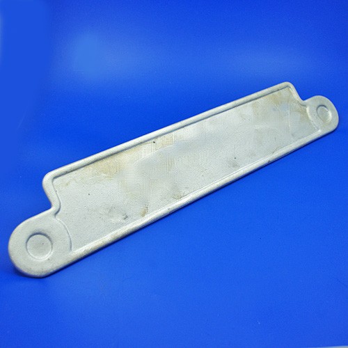 CA794a cast aluminium number plate backplate oblong with lamp bracket