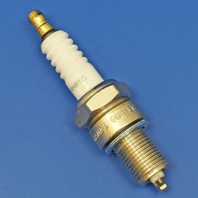 SPC RN9YC: Champion Spark Plug RN9YC - Spark Plug - Ignition ...