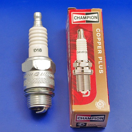 CA1028A 18mm sparking plug Champion Miscellaneous Vintage Car Parts